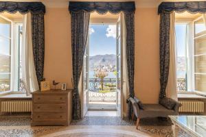 LISOLA Appartamento con vista lago