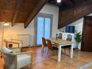 Precioso Ático con Vistas en El Capricho de Colombres, Asturias