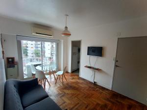 3 ambientes Luminoso con Vigilancia en Recoleta