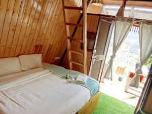 KAIRA HUTs