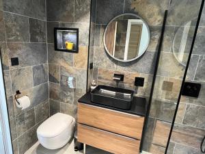 Appartement vu mer et montagnes