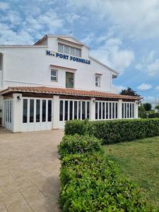 Hostal Port Fornells