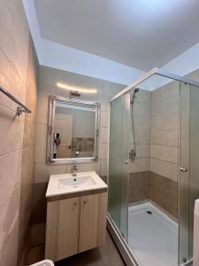 Happy Family Lamera Residence