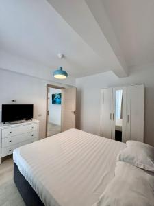 Happy Family Apartments Lamera
