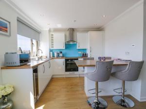 Seafield Court