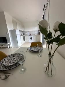 Maisons de vacances La maison dans la prairie fleurie, espace et calme : photos des chambres
