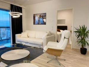 New Sky High LR, 1BR, 1BA, Sauna, GBalcony, 49m2, 11krs