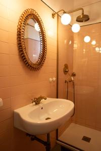 101 Flats Candias Suites