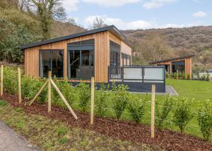 Cheddar Woods Resort And Spa