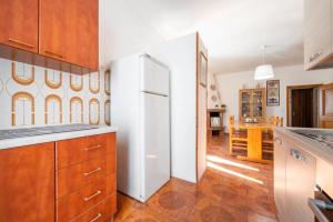 Large seaside apartment with patio img8