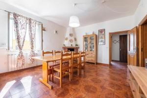 Large seaside apartment with patio img10