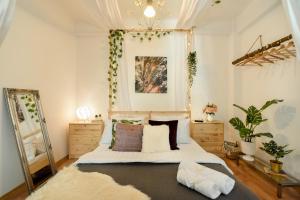 Timeless Elegance & Modern Comfort- Premium Stay in the Heart of the City