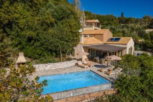 Villa Ifandis by Villa Plus