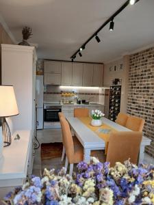 House Hill Star Kumbor