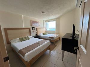 3303 Apartament Beautiful Beach Front in Condominium PORTOZUL