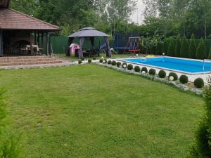 Vikendica Una na Drini