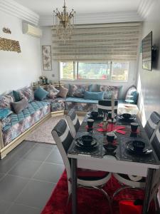 Perla Saidia, Appartement F2, Idéal pour une famille, Plage à 5min à pied, Piscine en travaux