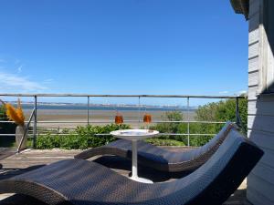 Maisons de vacances La vigie maison les pieds dans l-eau : photos des chambres