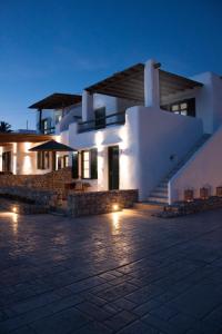 Seethrough Mykonos Suites Myconos Greece