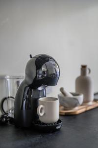 GOOD LOCATION studio near the old town - station - airport - self check in