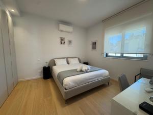 WealthyStays Parkside Residence