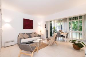 Balmoral suite apartment