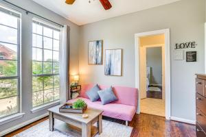 Explore and Unwind Charming Bedford Apartment