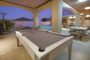 Fresnaye Ocean and Mountain Views Back Up Power