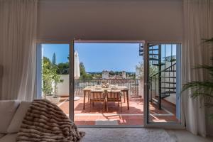 Luxury Penthouse With Sea View in Paraiso Pueblo