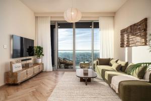 Seraya Residences at Forte