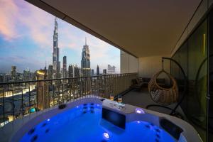 Seraya Residence 12 - 3BDR - Hot Tub on patio with Burj view