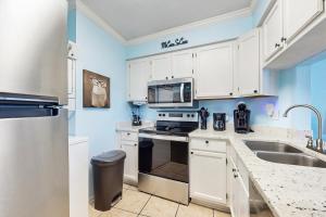 Sea Breeze 313 - Beach-daze