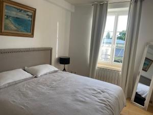 Maisons d'hotes Domaine Spa Perret-Au Calme-Chateau ArtDeco MasterSuite B&B et-ou Gite de Charme-A3Mn Giverny-Jardins Monet-Le Vexin-Piscine Ete-Parc 3Ha-Aire Enfants-PingPong-Options Diner-Billard-Massage-Yoga-Coaching-Fitness-Sauna-Hammam-Promo 2Nuits 1HJacuzzi Offerte : photos des chambres
