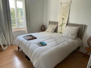 Maisons d'hotes Domaine Spa Perret-Au Calme-Chateau ArtDeco MasterSuite B&B et-ou Gite de Charme-A3Mn Giverny-Jardins Monet-Le Vexin-Piscine Ete-Parc 3Ha-Aire Enfants-PingPong-Options Diner-Billard-Massage-Yoga-Coaching-Fitness-Sauna-Hammam-Promo 2Nuits 1HJacuzzi Offerte : photos des chambres