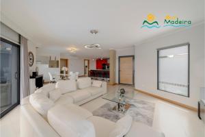 Panoramic views of the sea This Side of Paradise