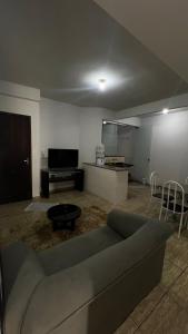 Apt 2 bedrooms 500 mts from the 4-bed bus station