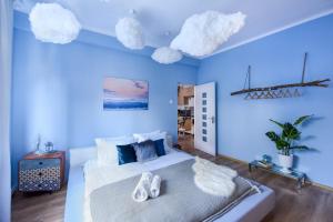 Central Charm and Modern Style- Elegant Stay in the Historic Bucharest