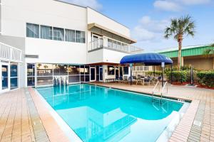 Pelican Beach Resort 504