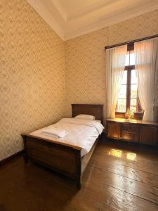 Seafront Historic Suite with Balcony & Cunda View