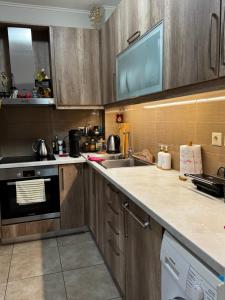 Hill View Apartment near Acropolis