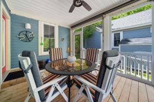 The Elm - 19 Farm View