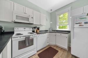 The Elm - 19 Farm View