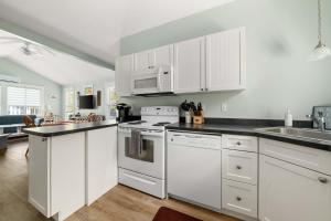 The Elm - 19 Farm View