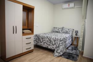 Sobrado com 03 quartos, prox aduana da Argentina