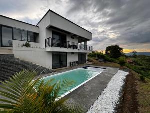 Birdhouse85 - Casa campestre