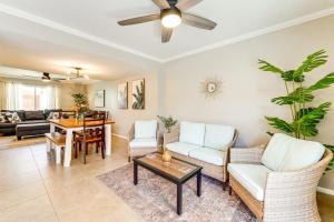 1.5 Mi to Old Town Scottsdale: Unit w Fenced Yard