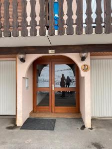 Appartements Le pied des pistes, studio 5 pers, balcon sud est, vue sur les montagnes : photos des chambres