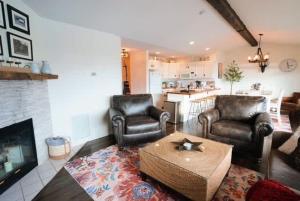 Eagles Nest over Chelan at Park Pointe Condos