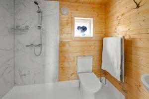 The Stable at CasaClarig - West Cork Cabin with Sauna