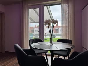 Penthouse Happy Seasons